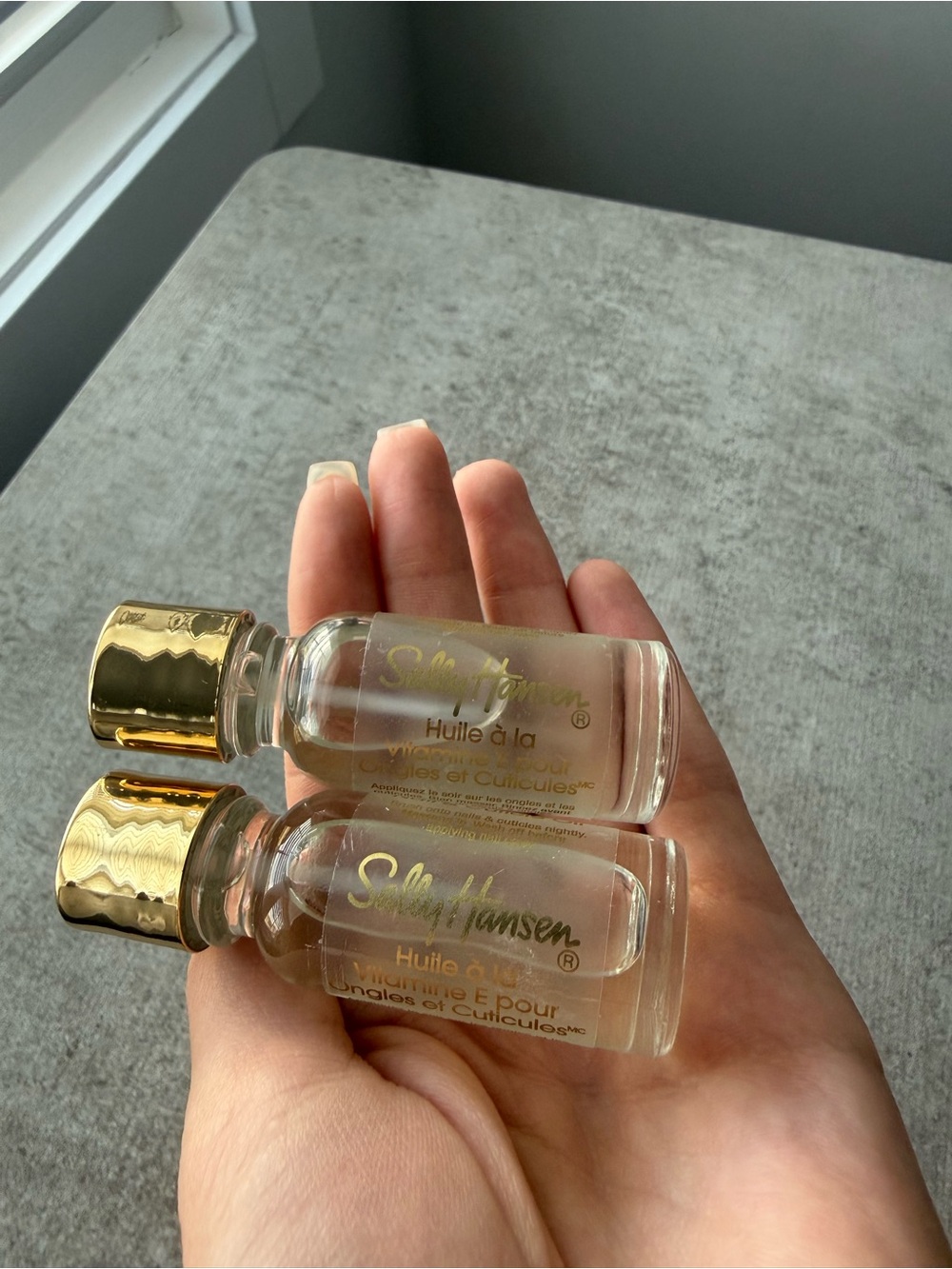 Sally Hansen Cuticle Oil - Clear with Gold Cap